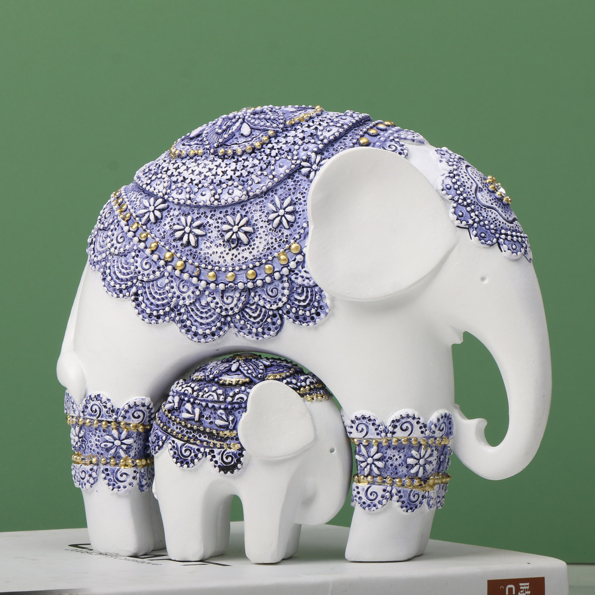 Blue and White Trunk-Up Elepha - đánh giá và giá Home Decor On Sale